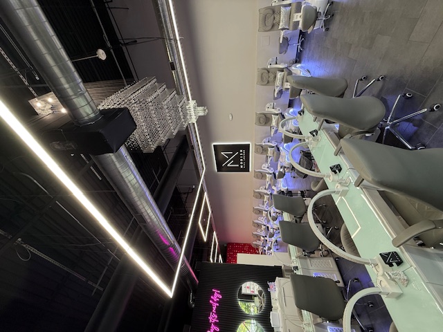 Modish Nail Lounge luxury nail salon serving Etiwanda CA